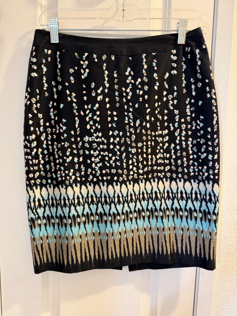Ann Taylor Black Pencil Skirt with Aqua and Cream Pattern